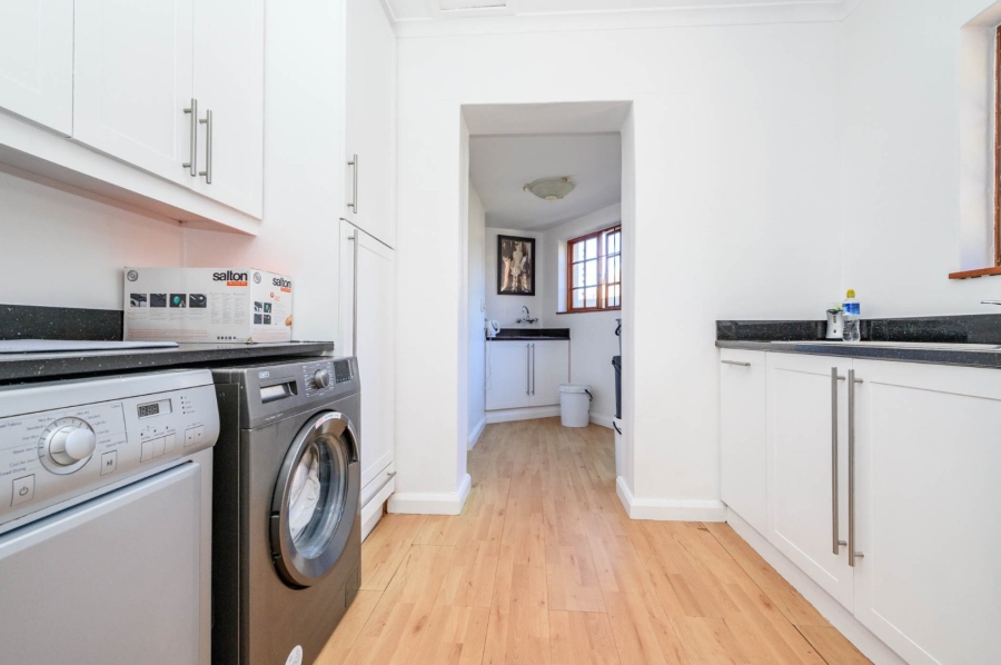 4 Bedroom Property for Sale in Walmer Eastern Cape